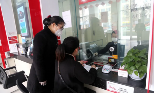 定期存单是存银行卡好还是留纸质存单好