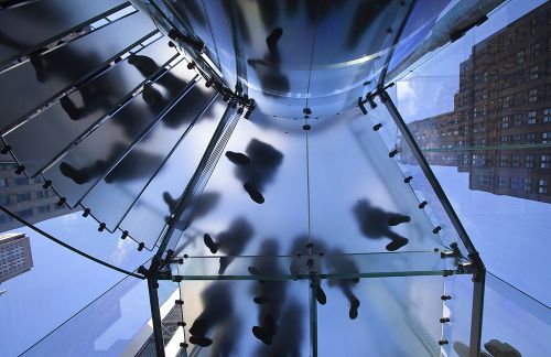 伦敦金属交易所暂停非美元交易对人民币国际化影响