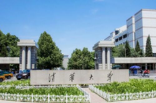 存了一年定期,定期没有去取款,会自动